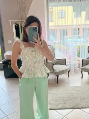 Top Bianco Con Fiorellini